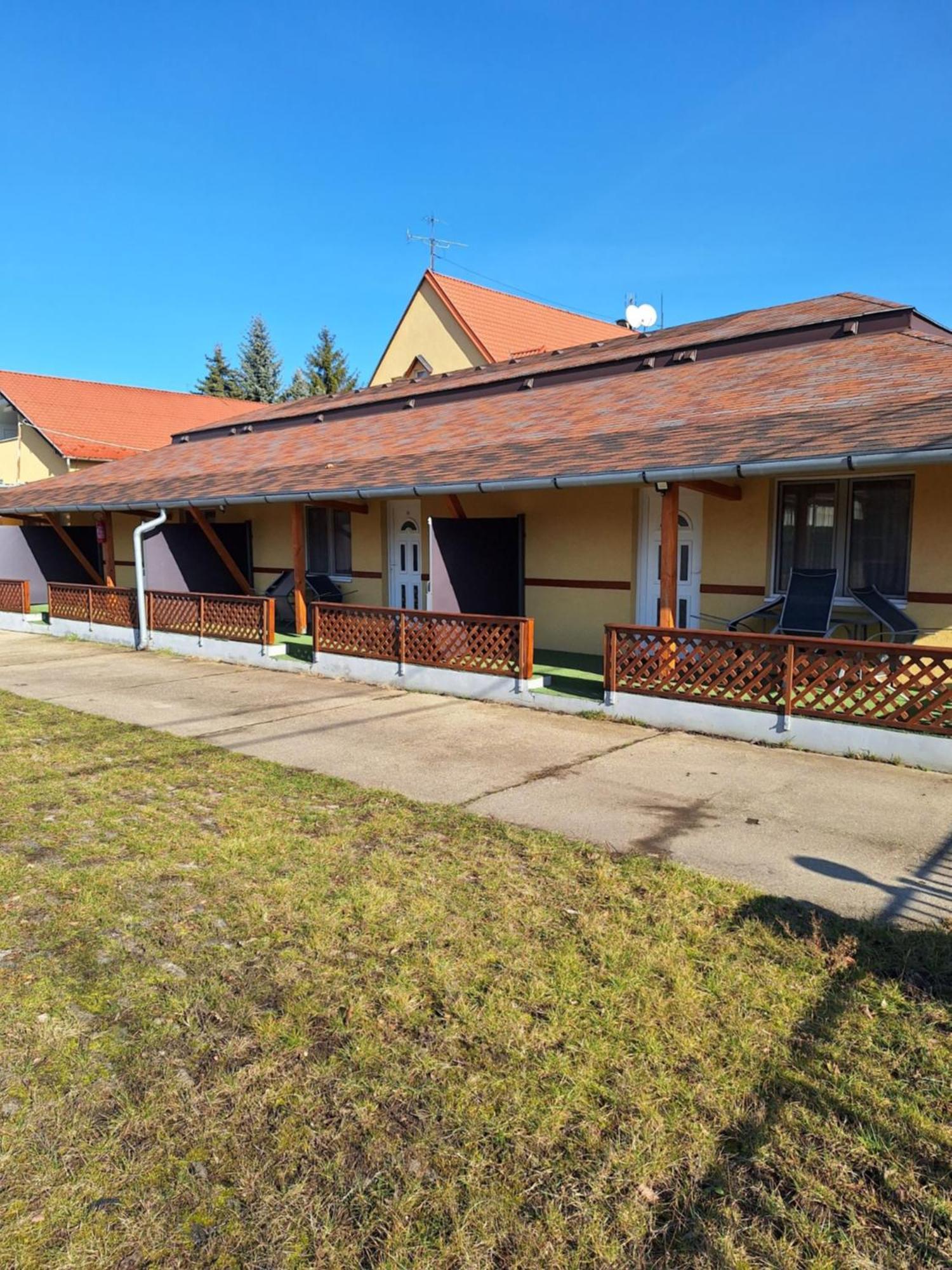 Fenyo Panzio Bed and Breakfast Mezőkövesd Εξωτερικό φωτογραφία