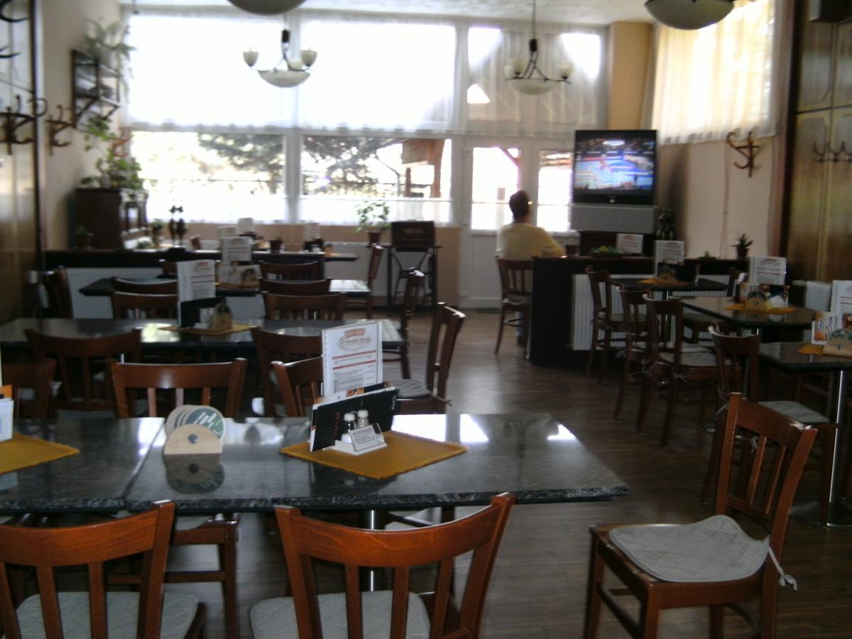 Fenyo Panzio Bed and Breakfast Mezőkövesd Εξωτερικό φωτογραφία